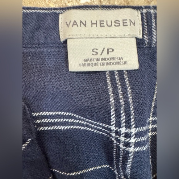 Women’s Van Heusen Navy and White Plaid Tunic Size Small - Picture 5 of 5